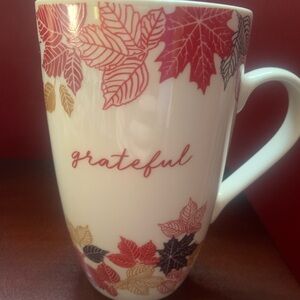 NWT tag Home Decor Fall Theme “Grateful” Tall Mug with Colored Leaves, 1…